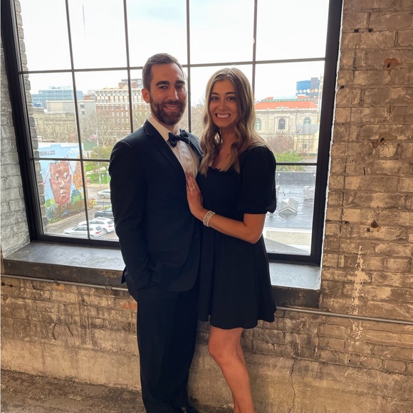 Meet your Posher, Emily - Picture 4 of 5